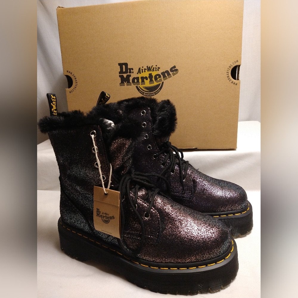 Dr. MARTENS JADON AIRWAIR METALLIC FAUX FUR-LINED PLATFORM BOOTS 10 USA/8 UK NWT